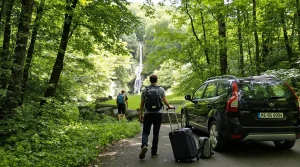 Exploration sensorielle au cœur de la cascade du Hérisson